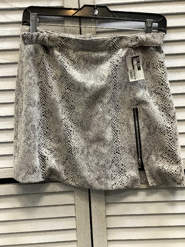 Skirt Mini & Short By Hem & Thread In Snakeskin Print, Size: S